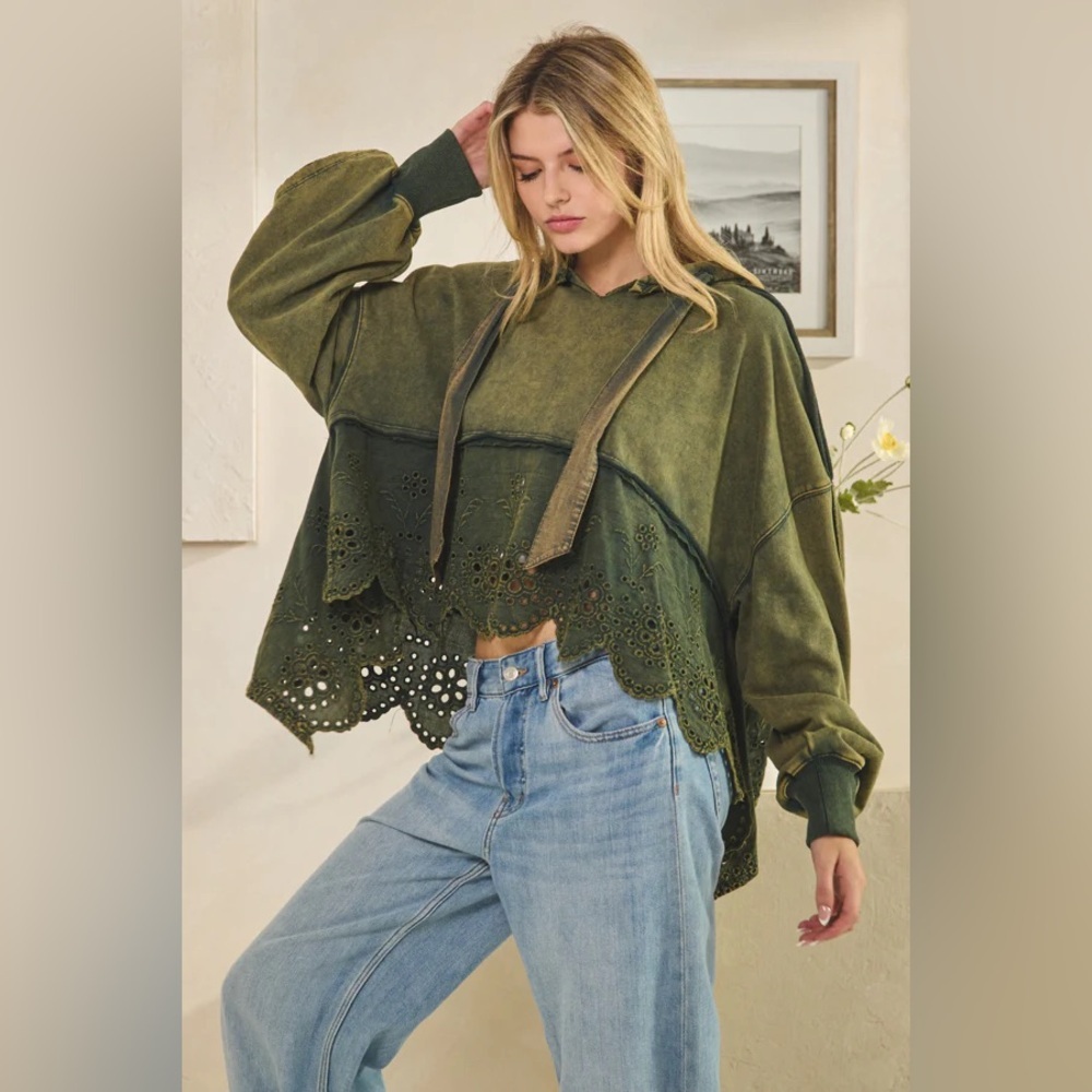 OLI & HALI Women’s Teal Green WASHED TERRY EYELET MIX SWEATSHIRT - Picture 4 of 7